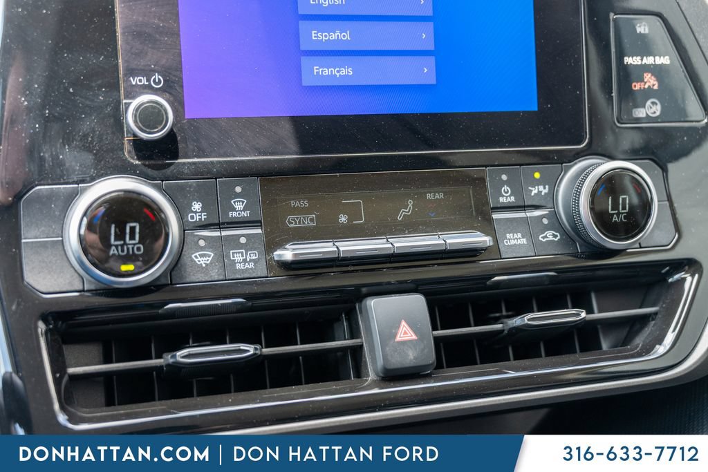 Used 2023 Toyota Highlander L FWD image 10