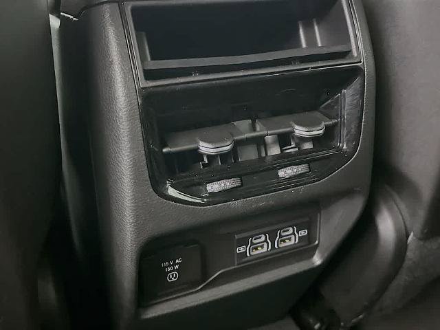 Used 2025 Jeep Grand Cherokee Altitude AWD/4WD image 13