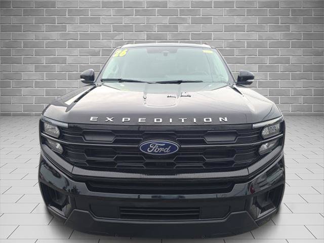 Certified 2026 Ford Expedition Max Active AWD/4WD image 6