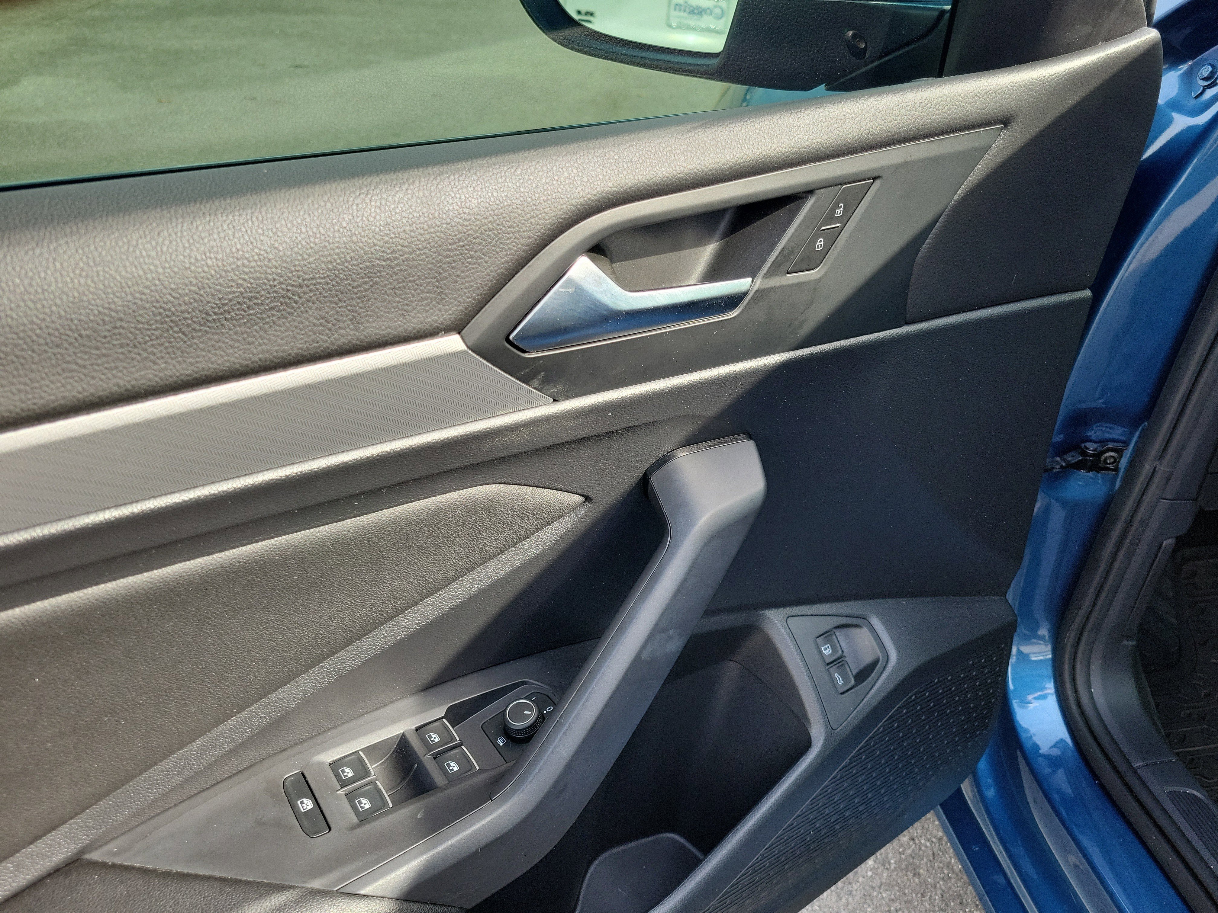 Used 2021 Volkswagen Jetta S image 6