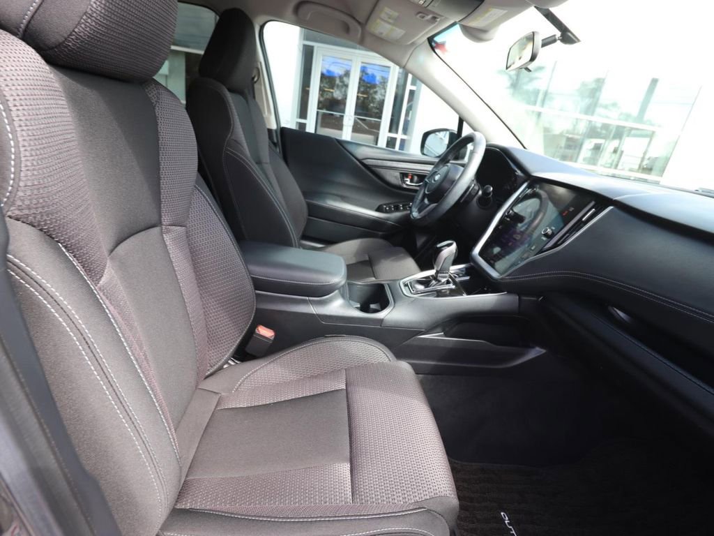 Used 2020 Subaru Outback Premium image 14