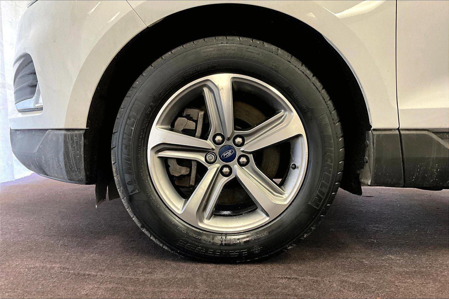 Certified 2022 Ford Edge SEL w/ Convenience Package image 10