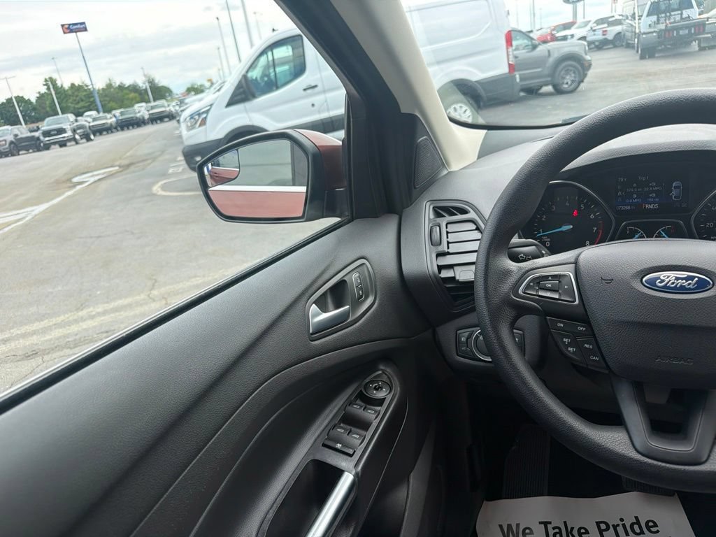 Certified 2018 Ford Escape SE w/ SE Sync 3 Package FWD image 19