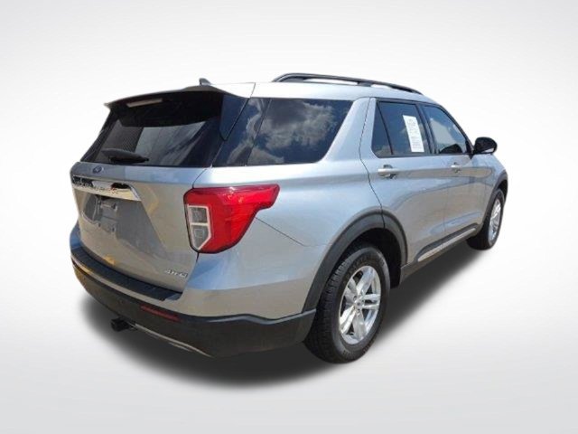 Certified 2022 Ford Explorer XLT w/ Equipment Group 202A AWD/4WD image 14