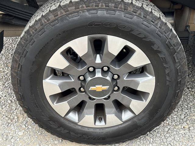 Used 2026 Chevrolet Silverado 2500 Custom w/ Custom Convenience Package AWD/4WD image 5