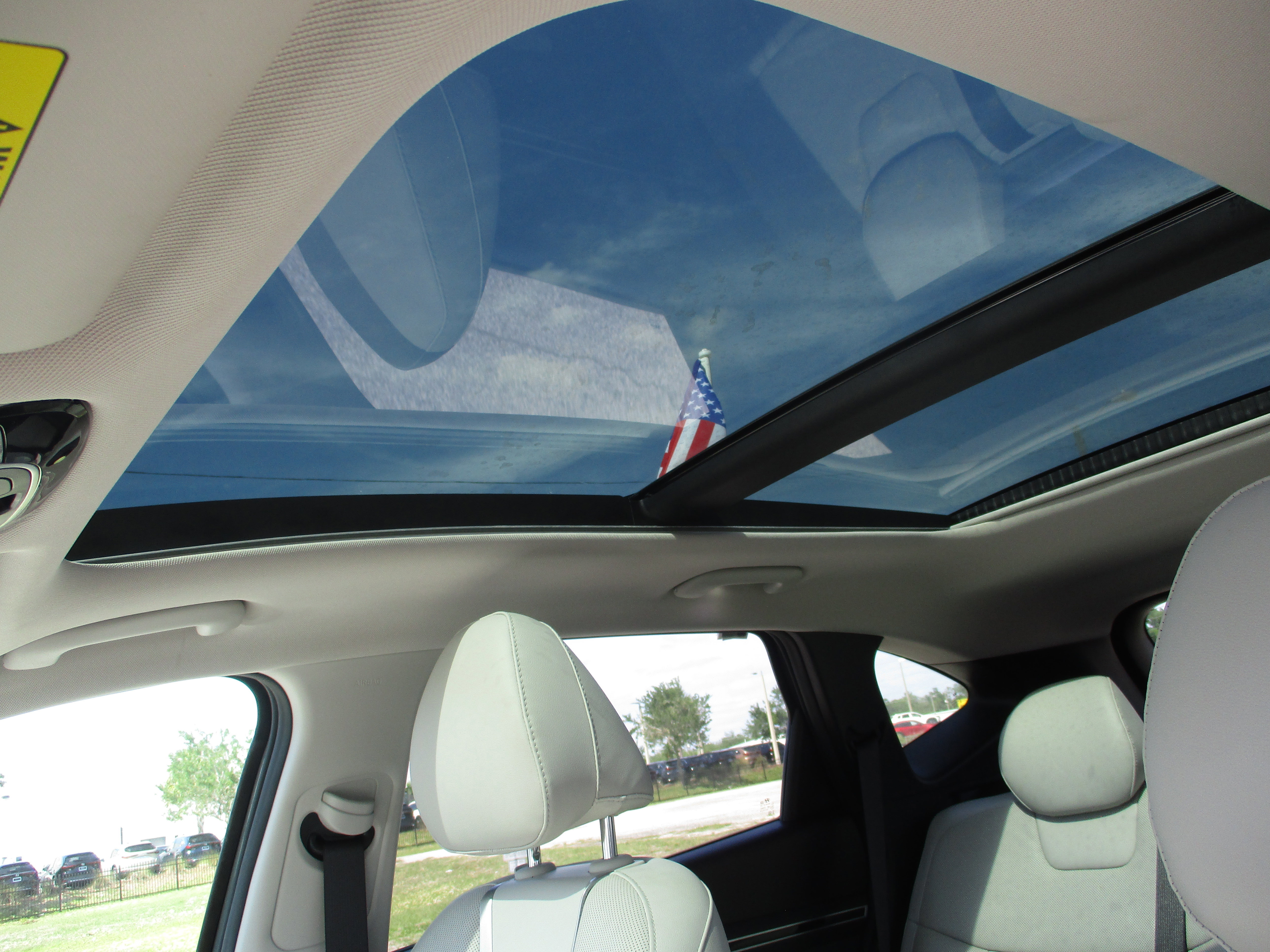 Used 2022 Hyundai Tucson Limited w/ Cargo Package FWD image 15