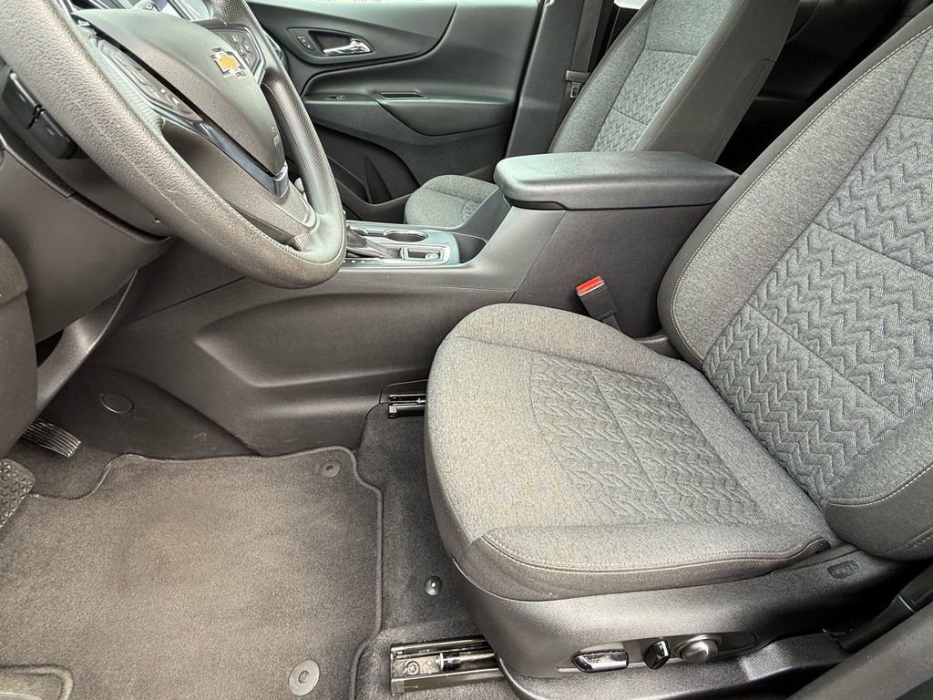 Used 2023 Chevrolet Equinox LT image 15
