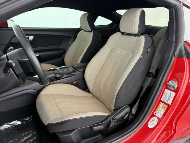 Certified 2022 Ford Mustang Coupe RWD image 11