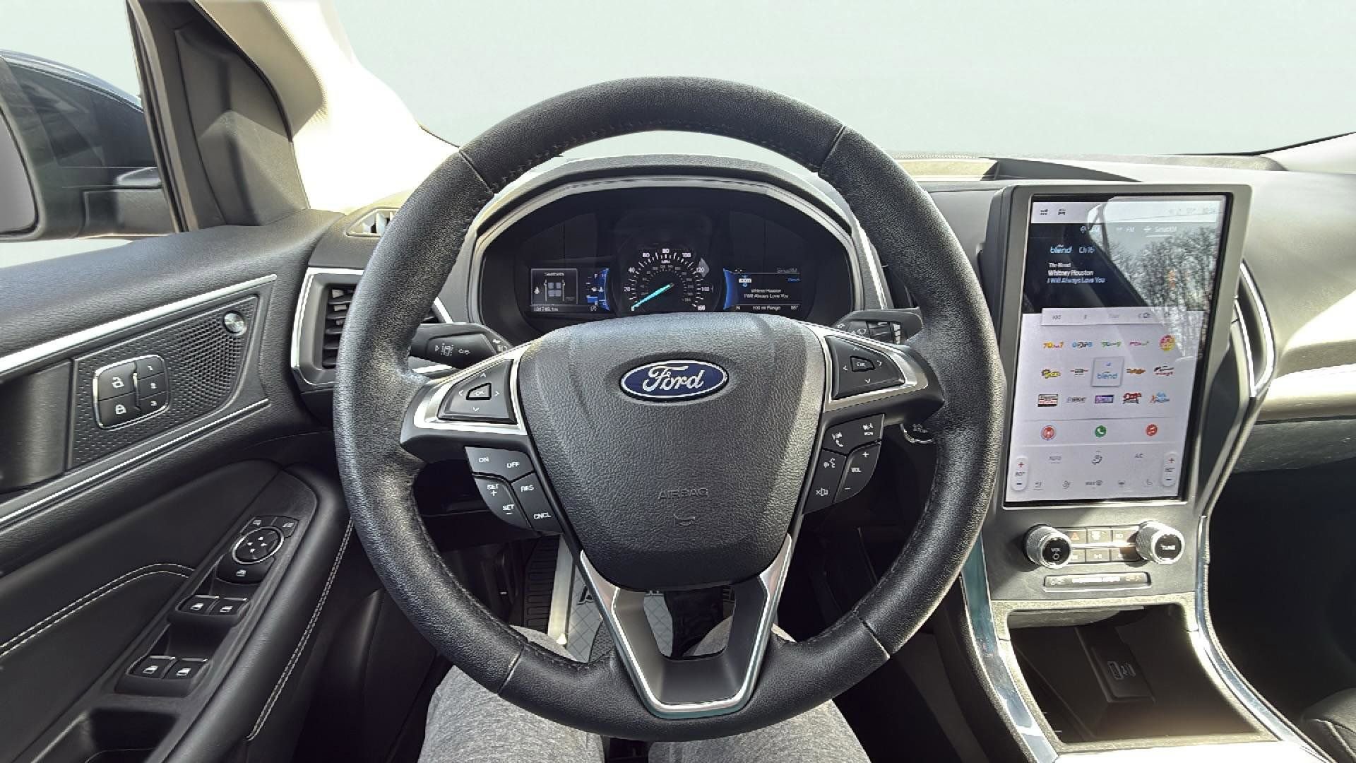 Certified 2022 Ford Edge Titanium AWD/4WD image 14
