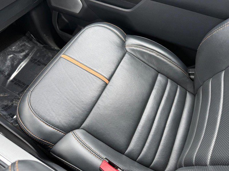 Certified 2022 Ford F150 Platinum w/ Equipment Group 701A High image 26