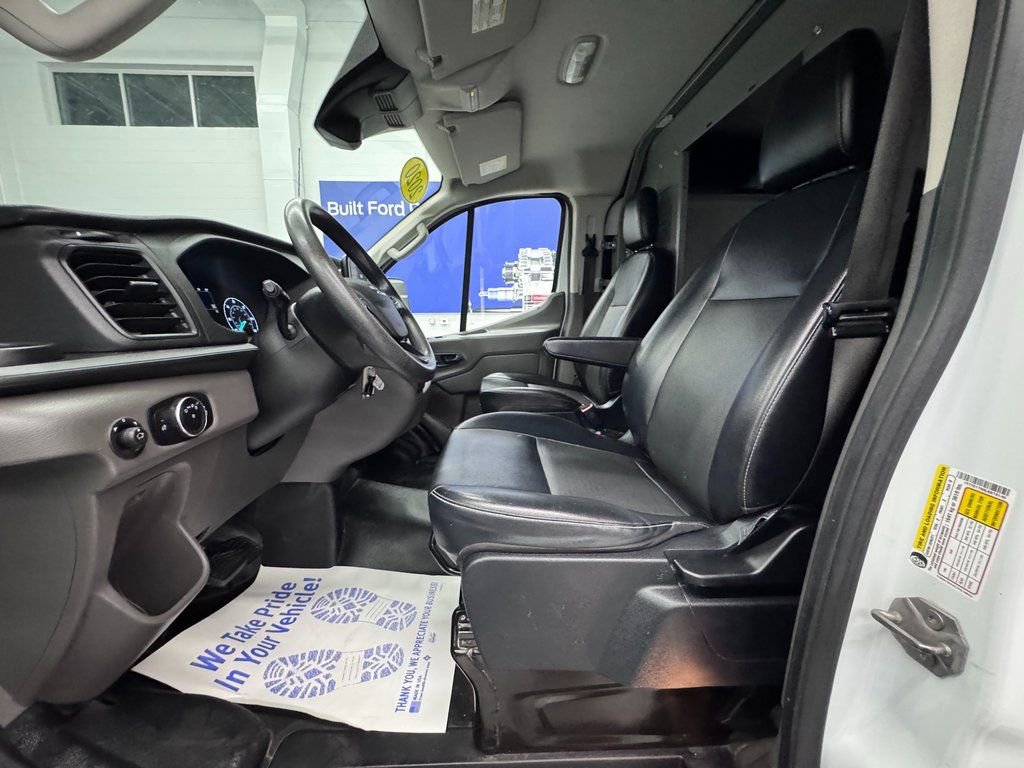 Certified 2019 Ford Transit 150 130 Low Roof image 23