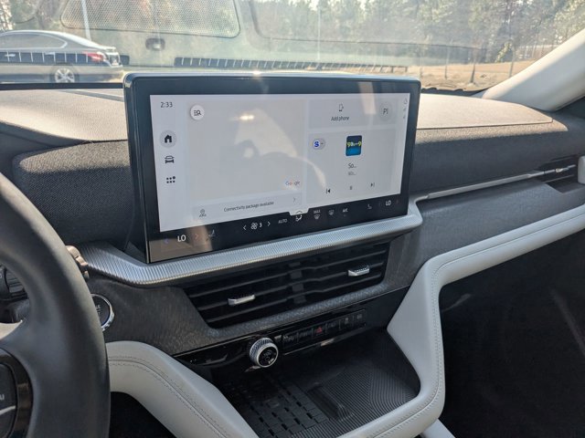 Certified 2025 Ford Explorer Platinum w/ Ultimate Package image 24