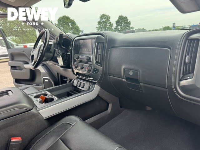Used 2018 Chevrolet Silverado 1500 LTZ Z71 w/ Redline Edition AWD/4WD image 36