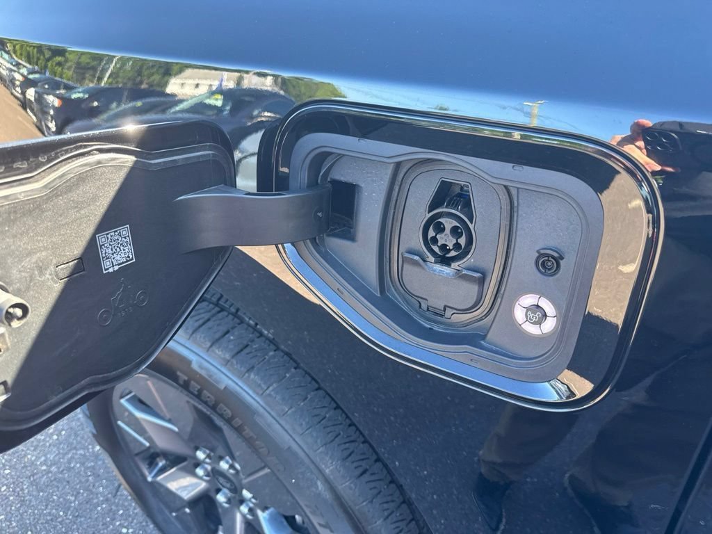 Certified 2024 Ford F150 Lightning Flash AWD/4WD image 17
