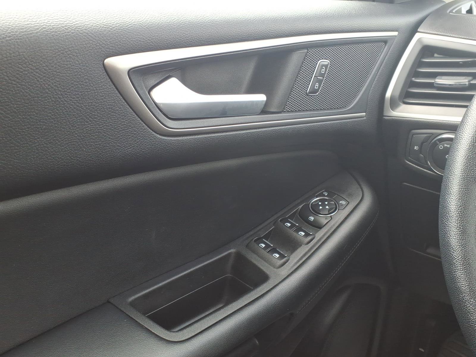 Certified 2023 Ford Edge SEL w/ Convenience Package AWD/4WD image 11