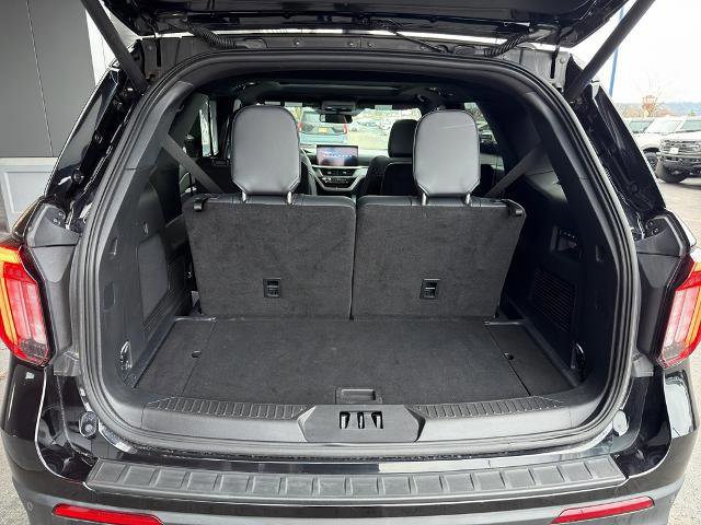 Certified 2025 Ford Explorer ST image 17