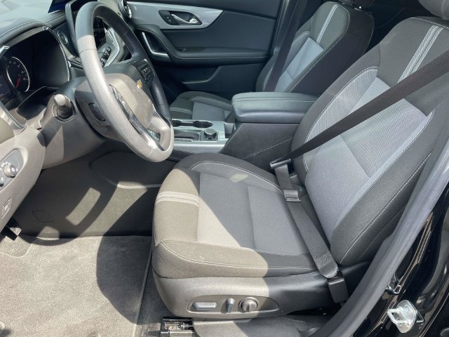 Used 2025 Chevrolet Blazer LT w/ Driver Confidence Package FWD image 8