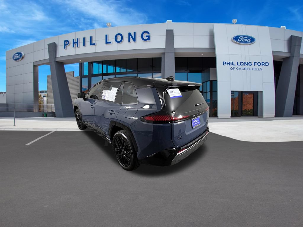 Used 2026 Toyota RAV4 XSE w/ Panoramic Sun Roof Package AWD/4WD image 3