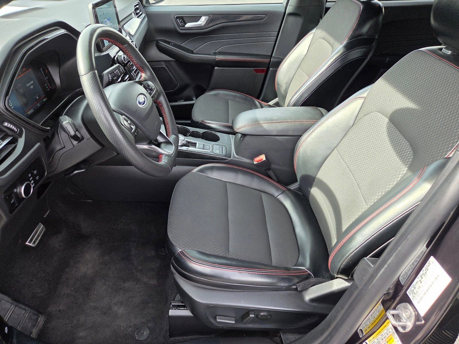 Certified 2024 Ford Escape ST-Line image 10