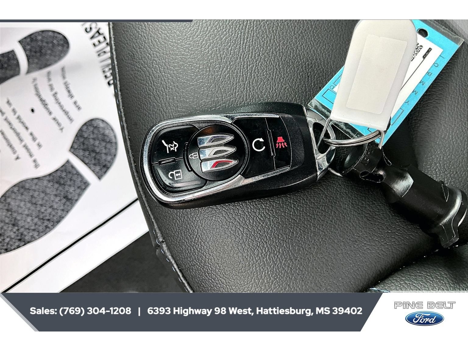 Used 2024 Buick Envista Sport Touring w/ Convenience I Package FWD image 9