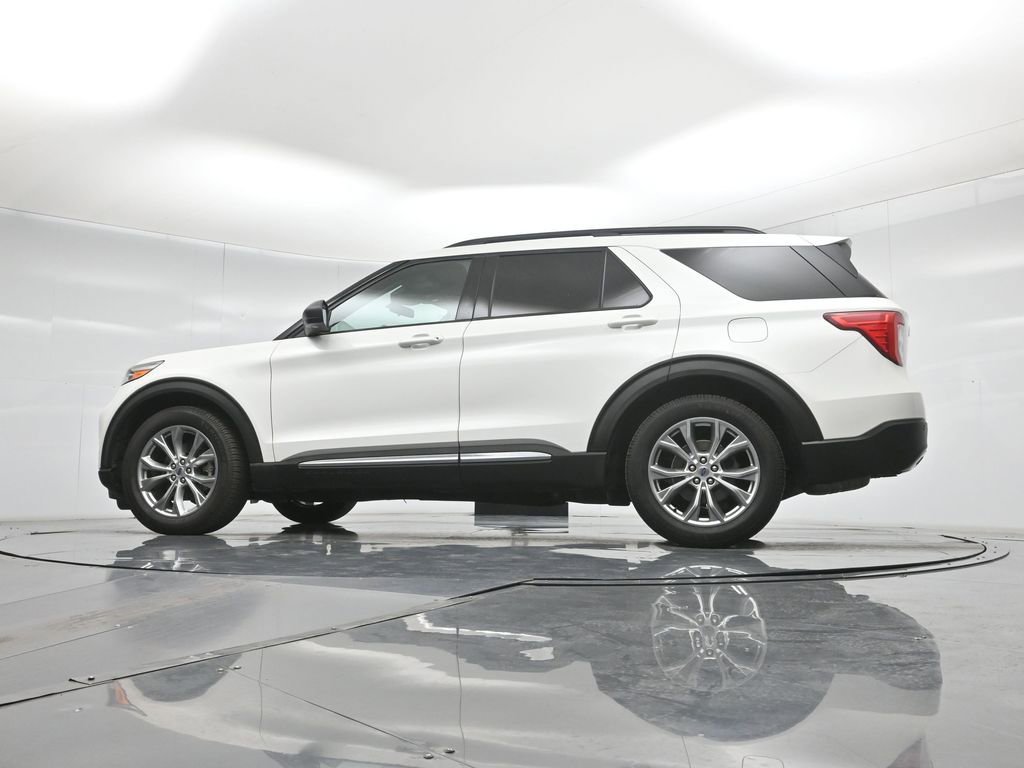 Certified 2021 Ford Explorer XLT w/ Equipment Group 202A RWD image 51