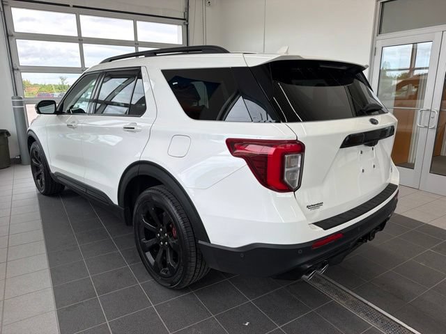 Certified 2023 Ford Explorer ST w/ Technology Package AWD/4WD image 3