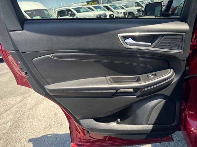Certified 2024 Ford Edge Titanium AWD/4WD image 12