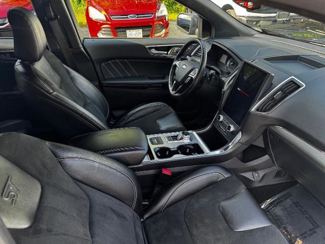 Certified 2022 Ford Edge ST image 9
