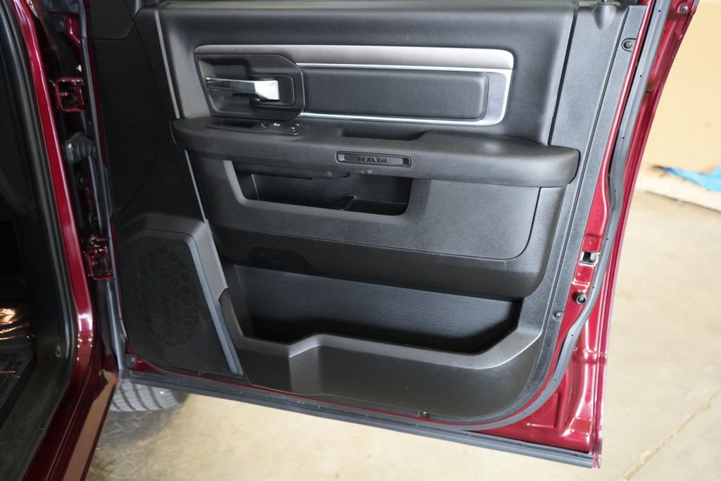 Used 2024 RAM 1500 Warlock AWD/4WD image 19