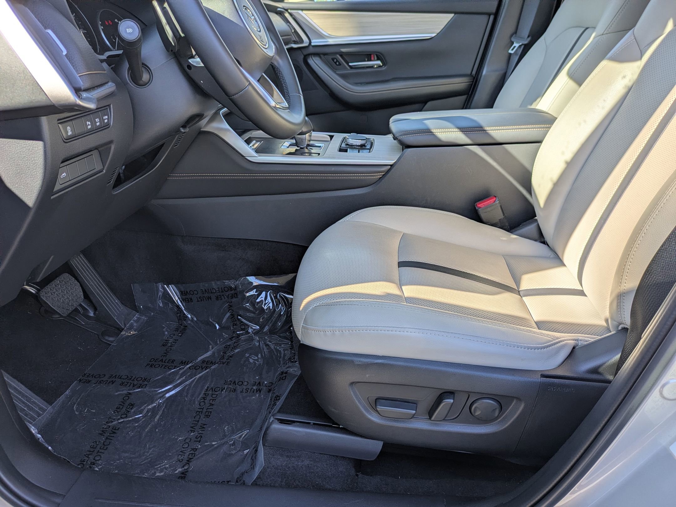 Used 2025 MAZDA CX-90 3.3 Turbo w/ Preferred Package image 12