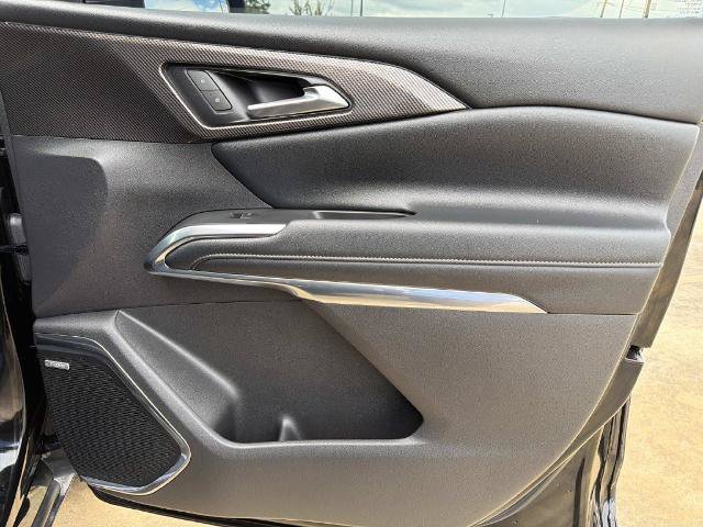 Used 2025 Chevrolet Traverse High Country w/ LPO, Floor Liner Package FWD image 18