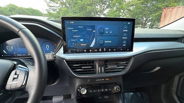 Certified 2024 Ford Escape Platinum AWD/4WD image 30