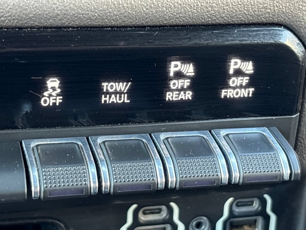 Used 2020 RAM 1500 Big Horn AWD/4WD image 34