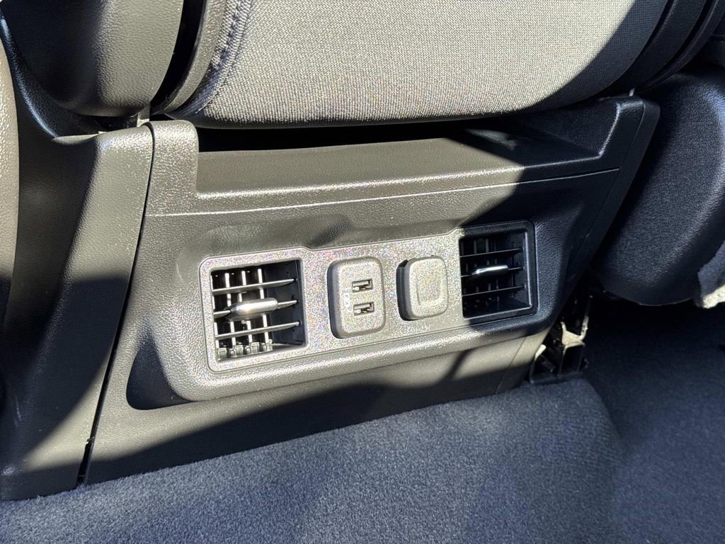 Used 2022 Chevrolet Silverado 1500 LT w/ Bed Protection Package image 25