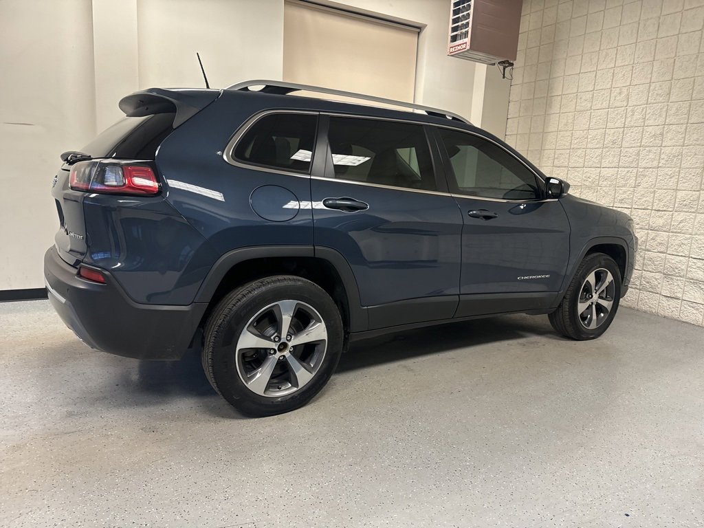 Used 2020 Jeep Cherokee Limited image 43