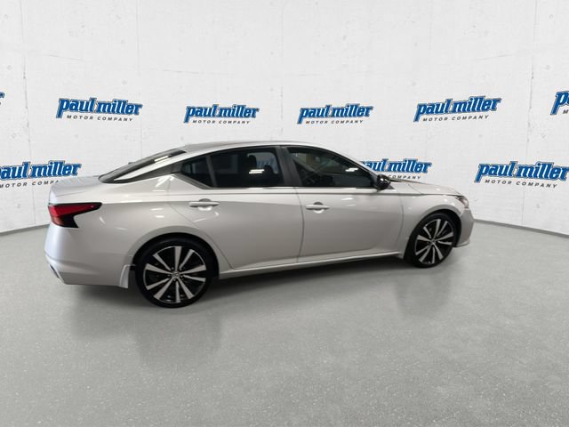 Used 2020 Nissan Altima 2.5 SR FWD image 12