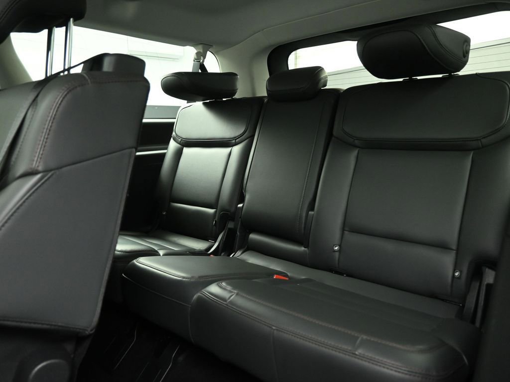 Certified 2025 Ford Expedition Max Active image 20