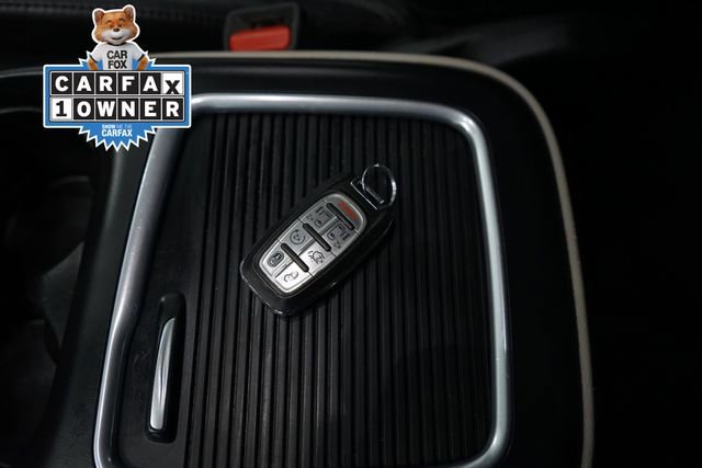 Used 2022 Chrysler Pacifica Touring-L image 17