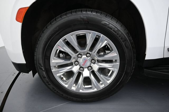Used 2023 GMC Yukon Denali AWD/4WD image 9