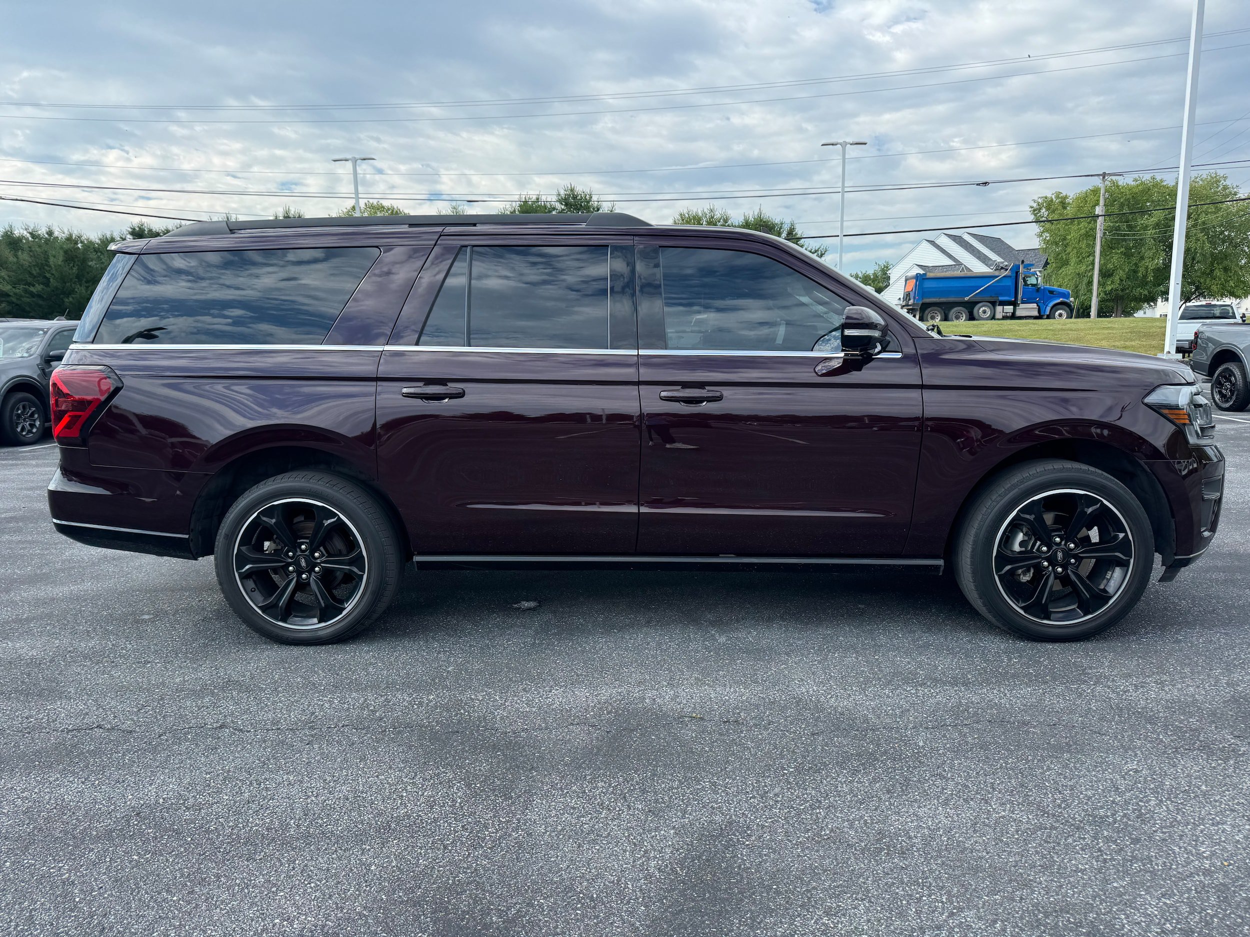 Certified 2023 Ford Expedition Max Limited AWD/4WD image 7