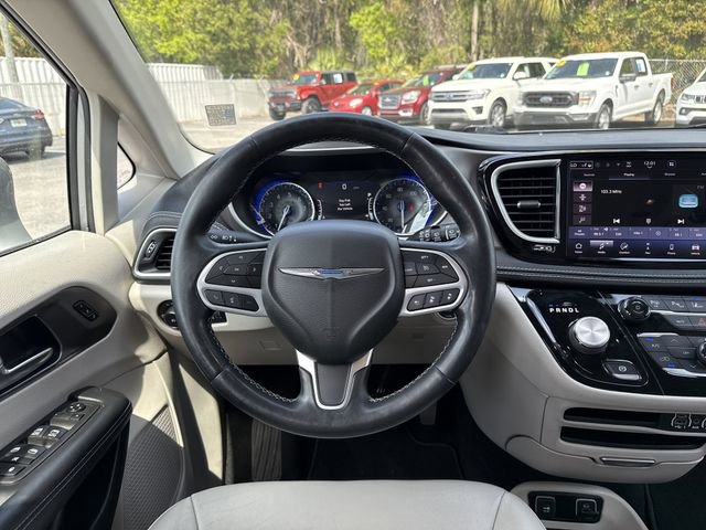 Used 2021 Chrysler Pacifica Touring-L w/ Premium & Safety Sphere Group image 27