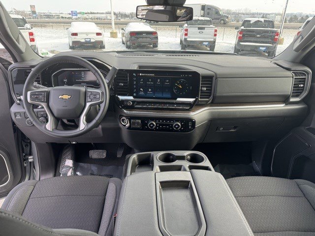 Used 2025 Chevrolet Silverado 1500 LT image 29