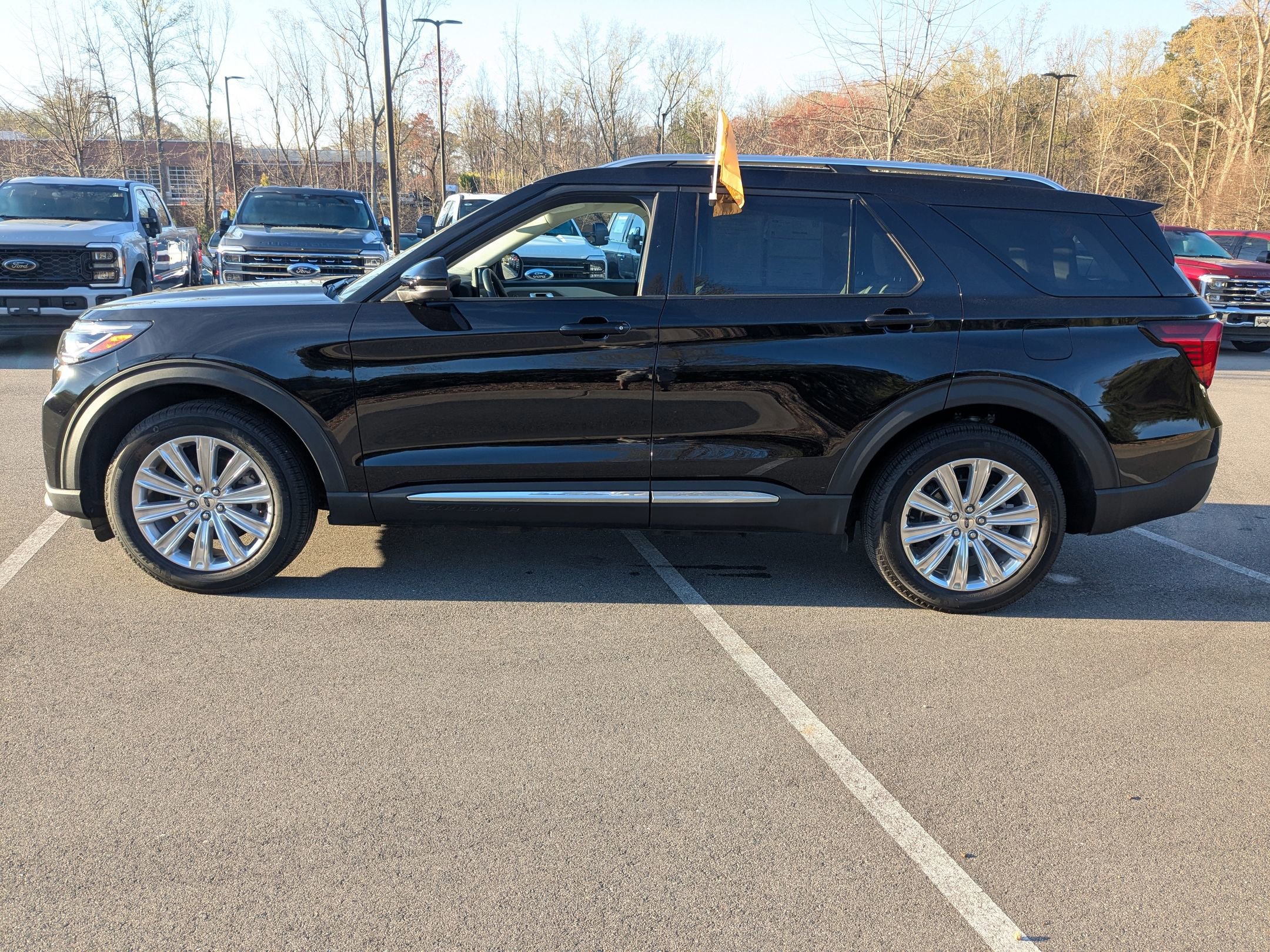 Certified 2025 Ford Explorer Platinum w/ LUX Leather Package image 2