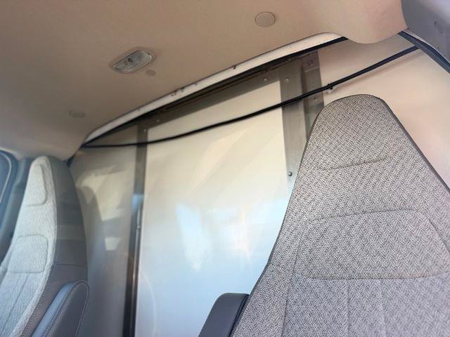 Used 2022 Chevrolet Express 3500 w/ Power Convenience Package RWD image 17
