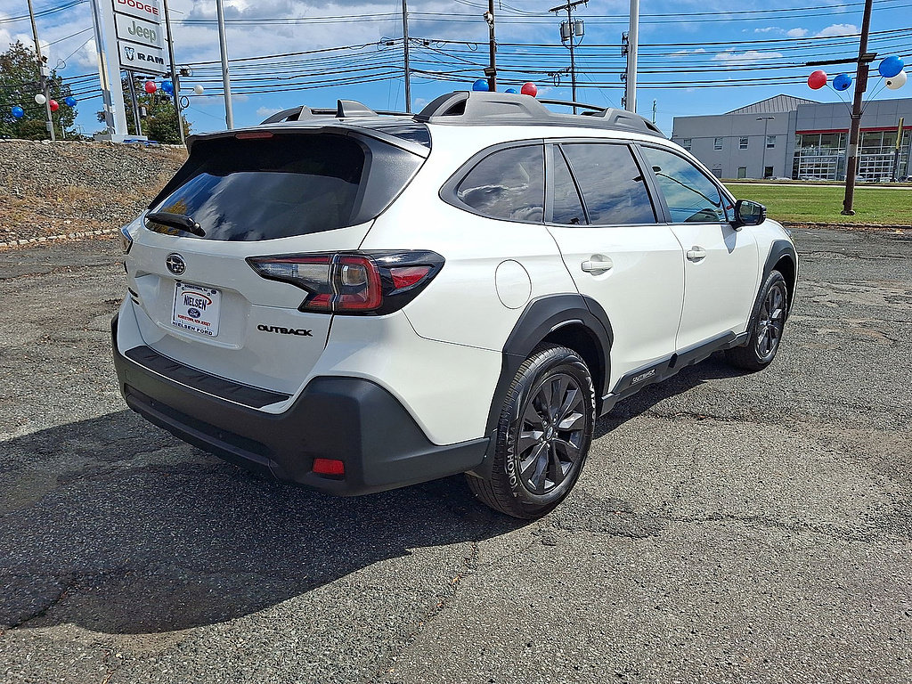 Used 2025 Subaru Outback Onyx Edition AWD/4WD image 31