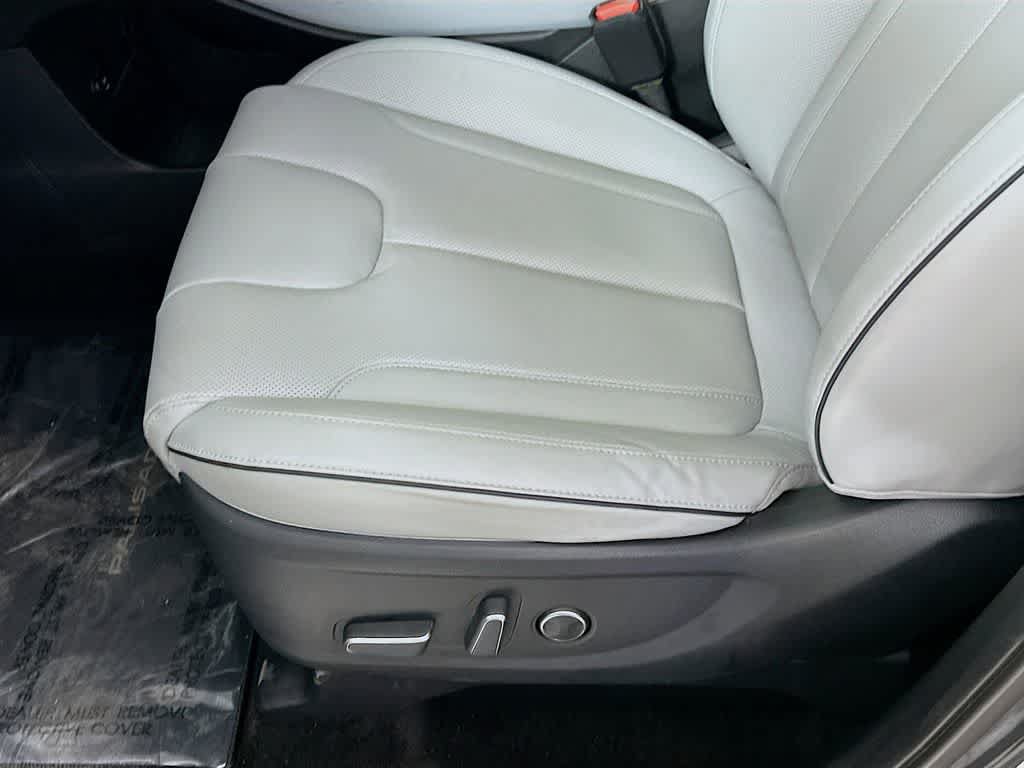 Used 2023 Hyundai Palisade SEL w/ Cargo Package FWD image 31