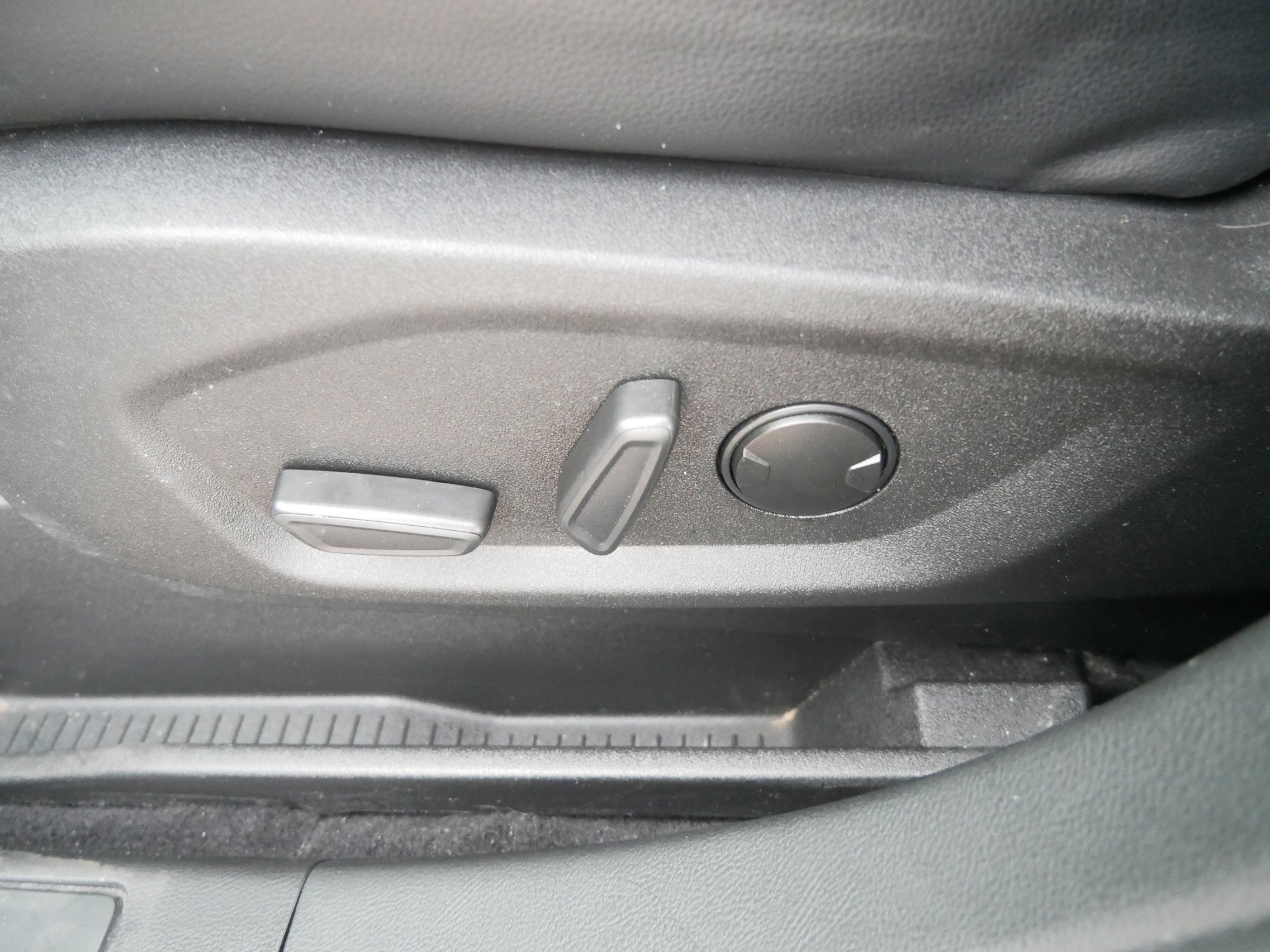 Certified 2023 Ford Edge SEL w/ Convenience Package image 19