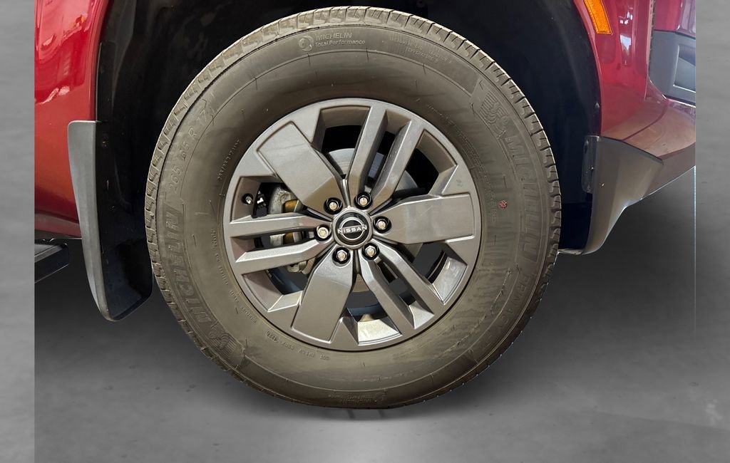 Used 2025 Nissan Frontier SV AWD/4WD image 15
