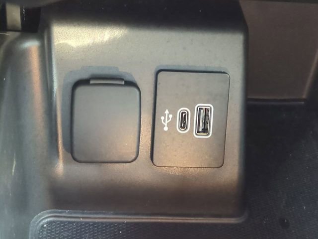 Certified 2025 Ford Explorer Platinum w/ Ultimate Package image 22