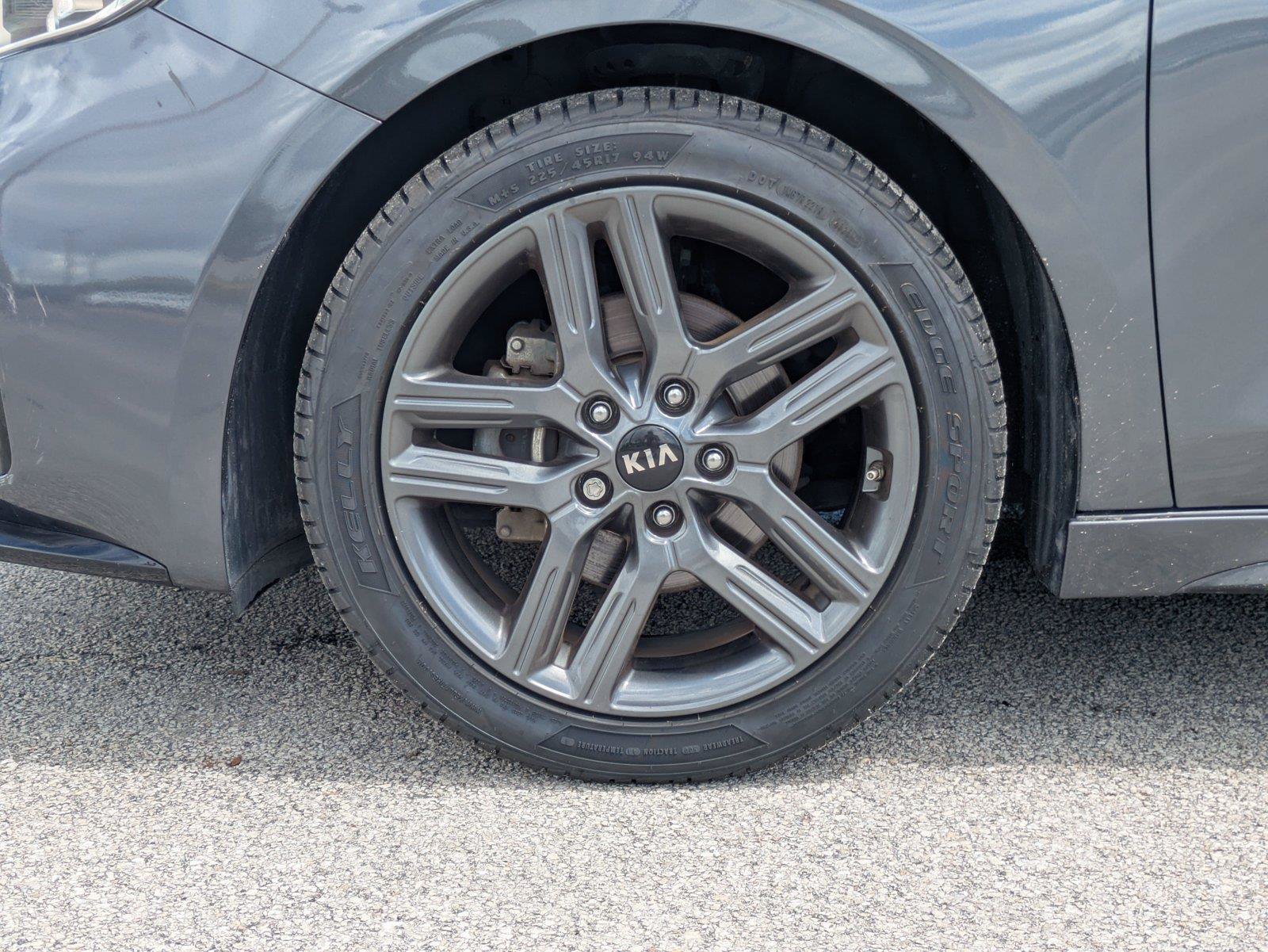 Used 2021 Kia Forte GT-Line FWD image 11